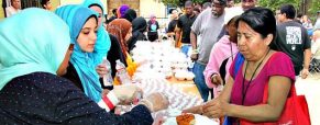 Dallas Mosque Feeds the Hungry at a ‘Day of Dignity’